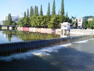 Резиновая водонепроницаемая плотина 