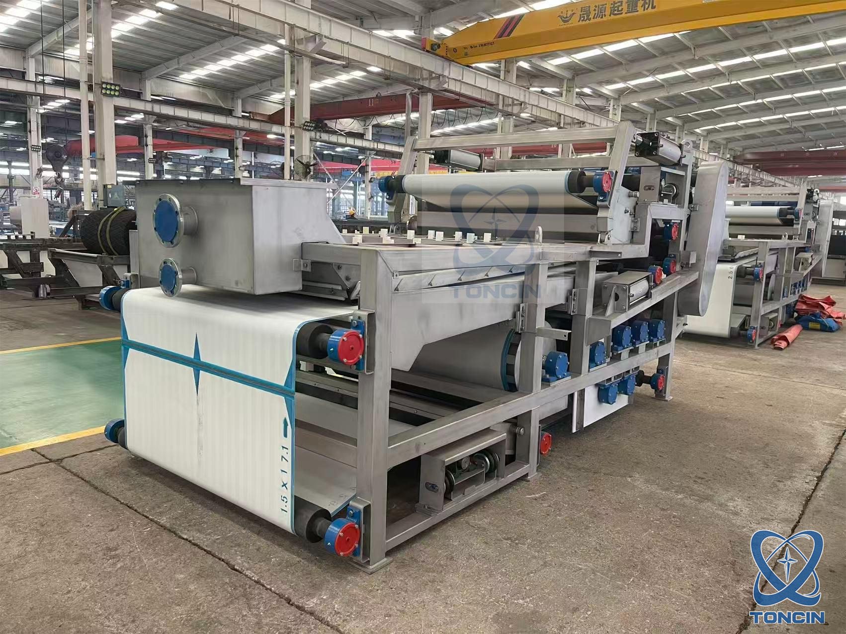 Усовершенствованный ленточный фильтр-пресс для обезвоживания для промышленного использования